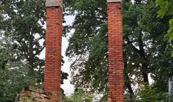 Ruiny domu i stodoły