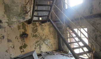 Opuszczone zakłady przetwórstwa ziemniaczanego w luboniu, luboń