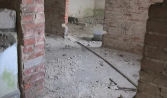 Niedokończona kamienica