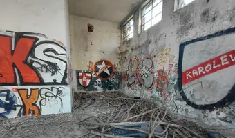 Opuszczony budynek - zdjęcie 2/2