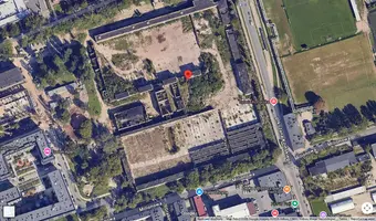 Ogromna fabryka włókiennicza