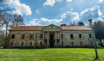 Pałac Mielżyńskich w Chobienicach.,