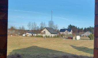 Opuszczony niedokończony dom