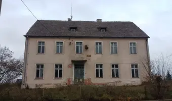 Opuszczona szkoła podstawowa - zdjęcie 2/2