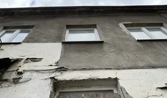 Opuszczona kamienica - zdjęcie 3/4