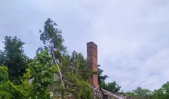 budynek mieszkalny ze szklarnią