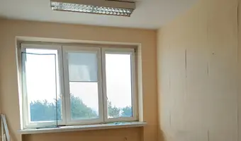 Opuszczone biuro - zdjęcie 2/21
