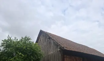 Opuszczona zabudowa z XIV w.