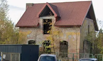 Stara przepompownia wody pustostan