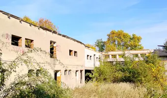 Opuszczony Dom, Kotliny