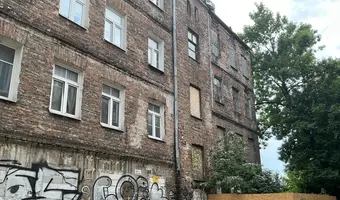 Opuszczona kamienica - zdjęcie 3/4