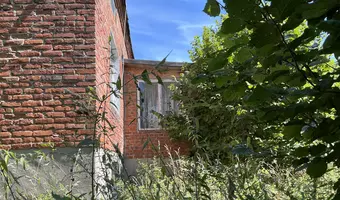 Opuszczony dom ze stodołą - zdjęcie 3/37