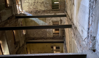 Opuszczona stara kamienica, Warszawa,