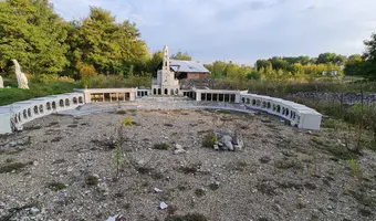 Opuszczony Park Miniatur Sakralnych Złota Góra w Częstochowie