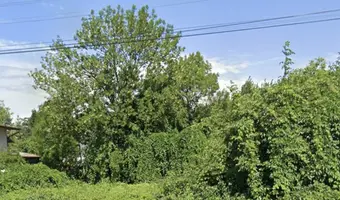 Dom z szopą