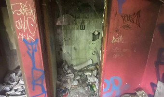 Opuszczony bar pod wierzbą
