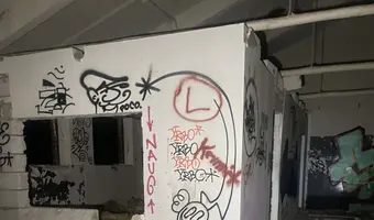 Opuszczona baza paliwowa