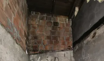 Niedokończony dom