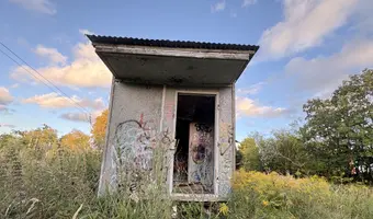 Opuszczone 2 budynky p k p - zdjęcie 5/9