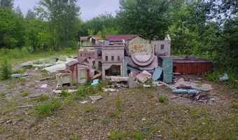 Opuszczony Park Miniatur Sakralnych Złota Góra w Częstochowie
