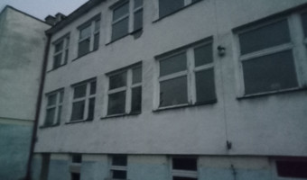 Opuszczona szkoła podstawowa