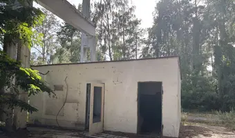 W części wyburzona betoniarnia