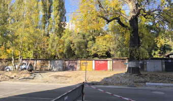 Opuszczone garaże.