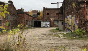 Opuszczona fabryka drutu, sztyftów i gwoździ na pradze