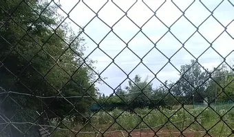 Opuszczona szkoła tenisa - zdjęcie 3/4