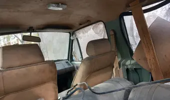 Opuszczone samochód wojskowa - zdjęcie 2/4