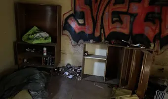 Domek z garażem