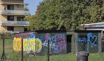 Opuszczone boisko piłkarskie