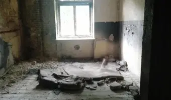 Opuszczona kamienica / dom. Przędzalniana 76/78.