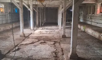 Opuszczona stajnia, gorzyce - zdjęcie 4/4