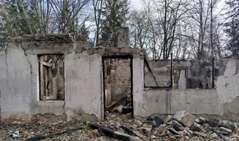 Spalony domek wojskowy