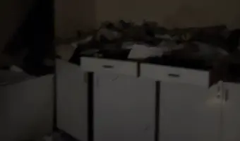 Dom obok warsztatu samochodowego