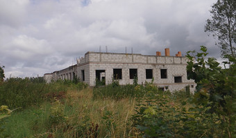 Niedokończony hotel