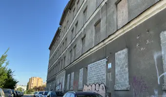 Opuszczone kamienice wspornikowa - zdjęcie 3/4