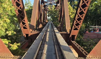 Opuszczony most kolejowy