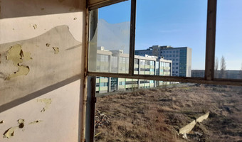 Fabryka dźwigów Famabud,