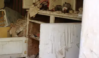 Ruina domu i szopa