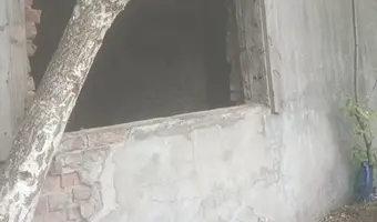 Opuszczona szkoła tenisa