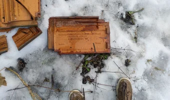 Opuszczone hale i budynek