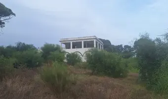 Opuszczone pozostałości resortu