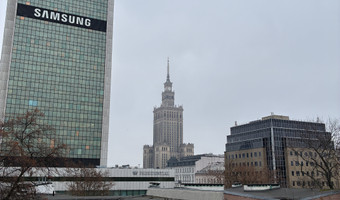 Była siedziba IX Liceum Ogólnokształcącego imienia Klementyny Hoffmanowej,