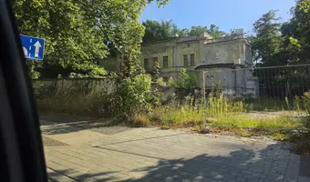 Opuszczone przedszkole/Pałac Lobbecke