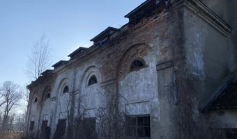 Spichlerz folwarku ożarowskich, brzóza