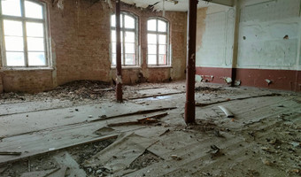 Opuszczone radzieckie koszary - Legnica,