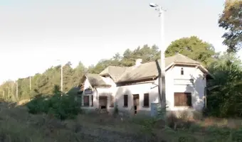 Opuszczony dworzec kolejowy - zdjęcie 3/4