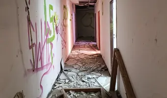 Biurowiec/Serwis Komputerowy